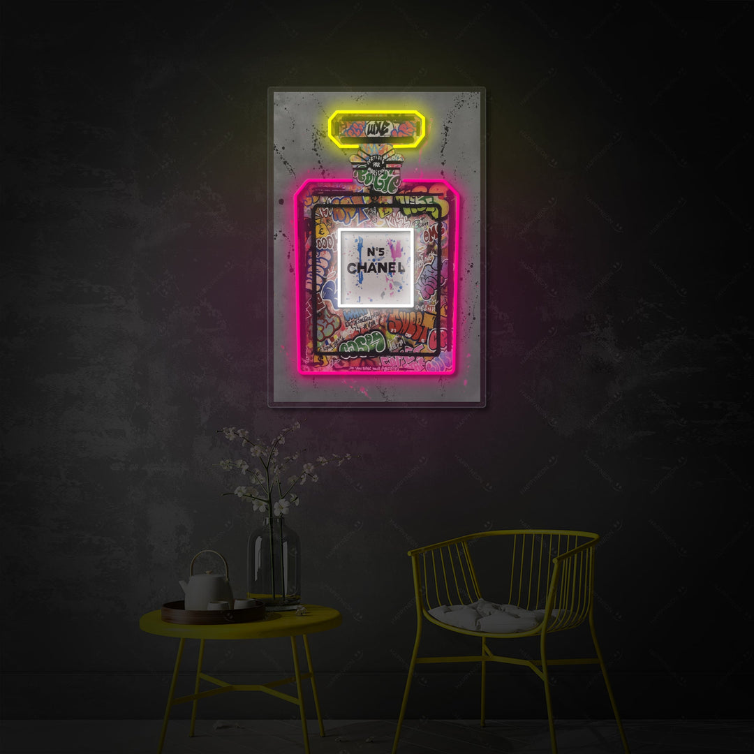 "Graffiti Luxury Spray No.5" Neon Sign